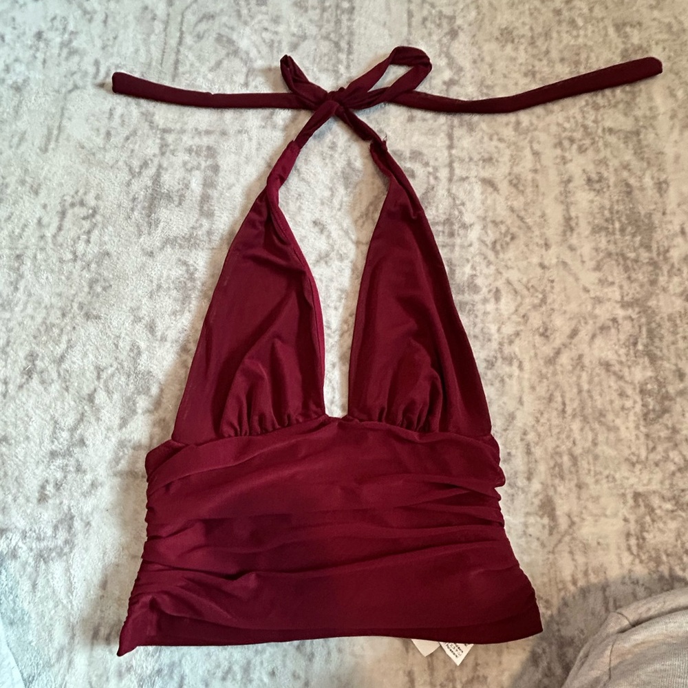 SHEIN Burgundy Halter Crop Top